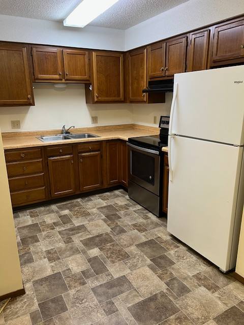 Apartment for rent at 336 W Cedar St #2, Dike, IA 50624
