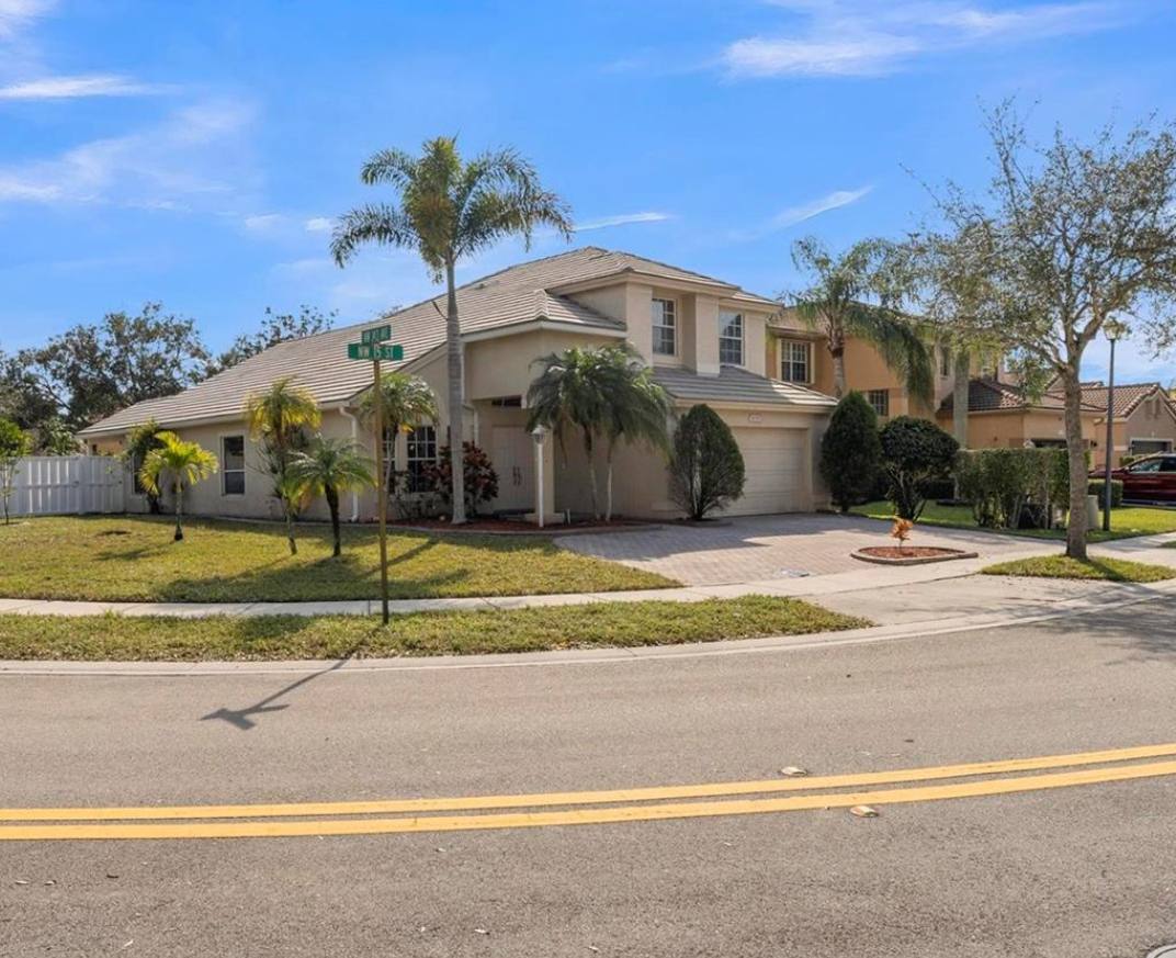 House for rent at 14318 NW 15th Dr, Pembroke Pines, FL 33028