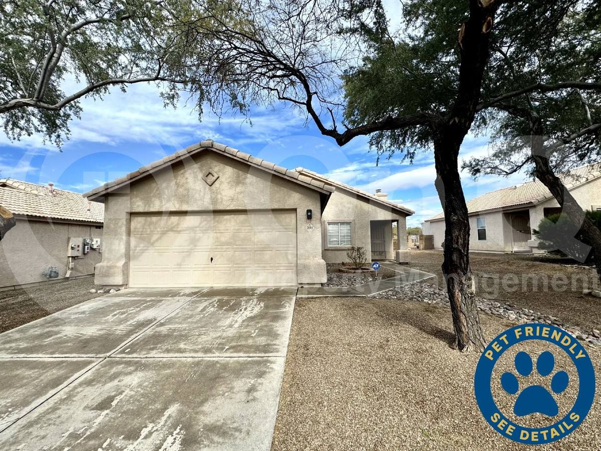 House for rent at 2084 W Cholla Estate Dr, Tucson, AZ 85704