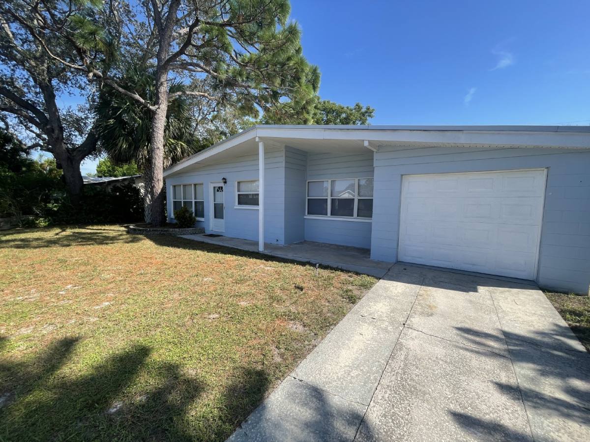 House for rent at 303 Sharon Dr, Melbourne, FL 32935