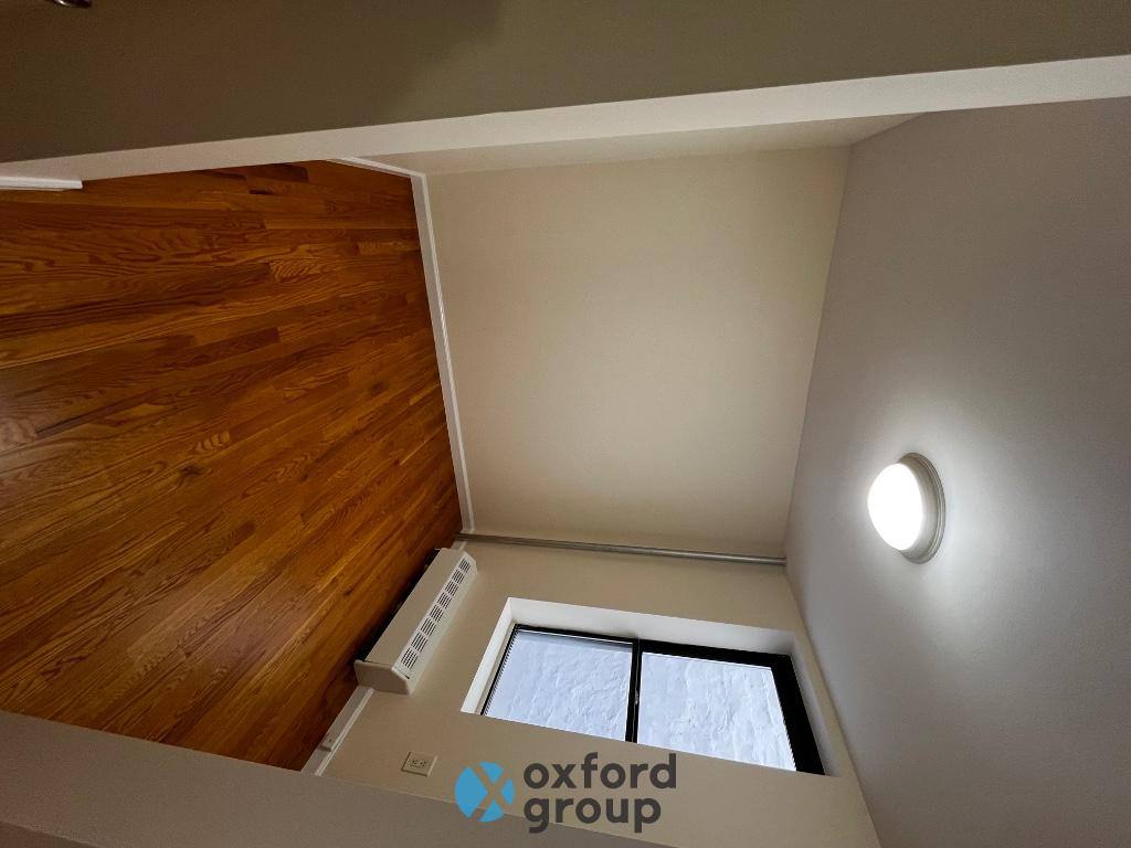 Apartment for rent at 516 E 80th St #21, New York, NY 10075