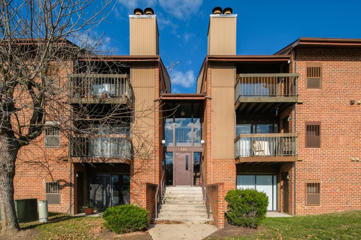 Condo for rent at 114 Mountain Rd, Glen Burnie, MD 21060