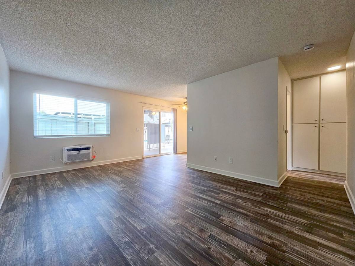 Apartment for rent at 325 Parkett Lane, El Cajon, CA 92020