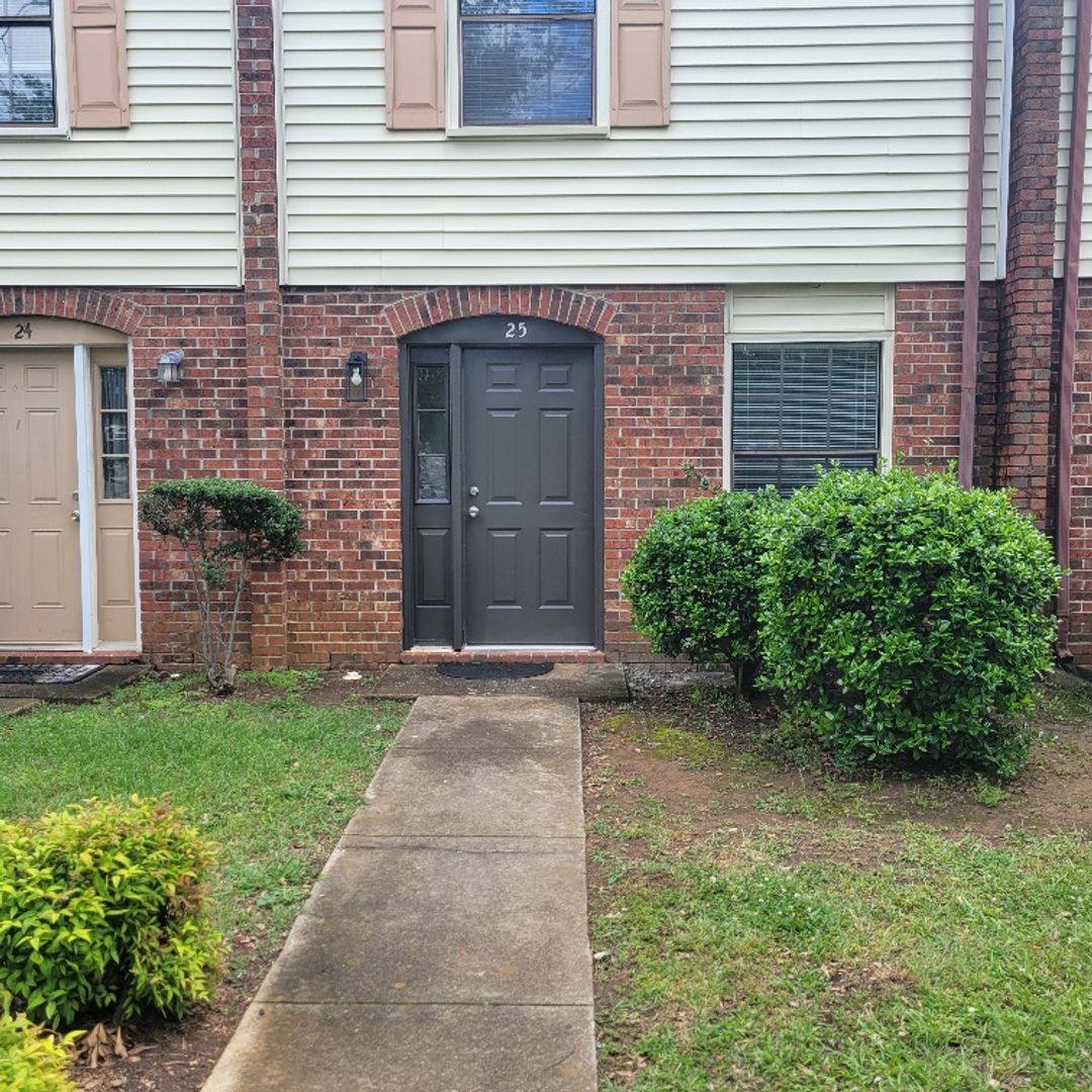 Apartment for rent at 200 S Liberty Square, Spartanburg, SC 29306