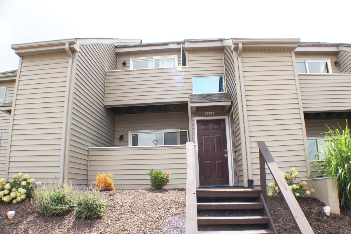 Townhouse for rent at 1328 Bradley Dr, Harrisonburg, VA 22801