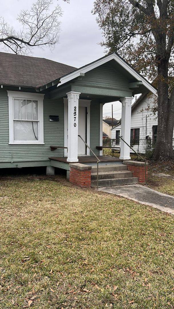 House for rent at 2372 Orange Ave, Beaumont, TX 77701