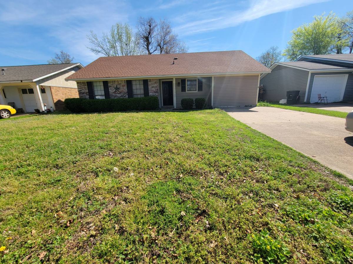 House for rent at 2422 Brookhaven Dr, Bossier City, LA 71111