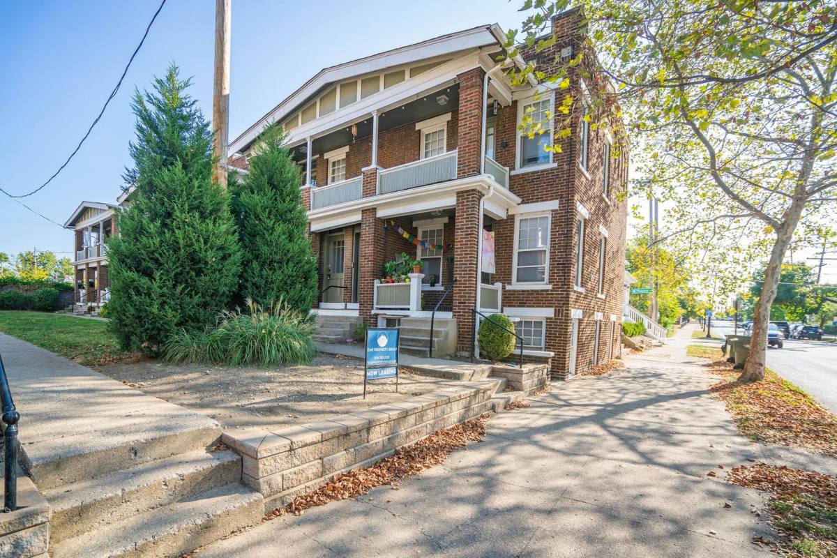Apartment for rent at 24-26 E 2nd Ave, Columbus, OH 43201