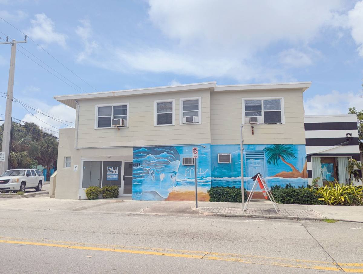 Apartment for rent at 500-504 Northwood Rd, West Palm Beach, FL 33407