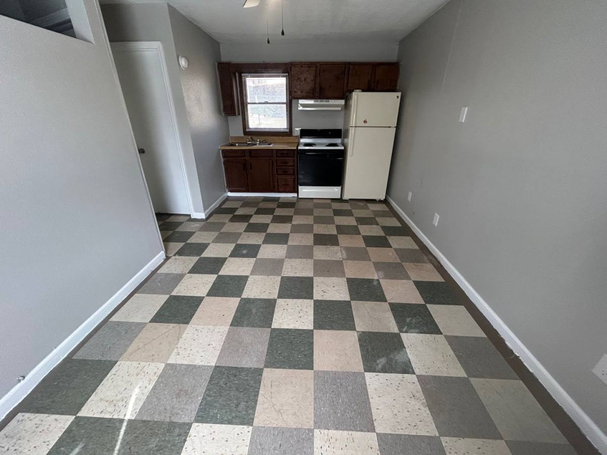 Apartment for rent at 2177 McCravy St, Newberry, SC 29108