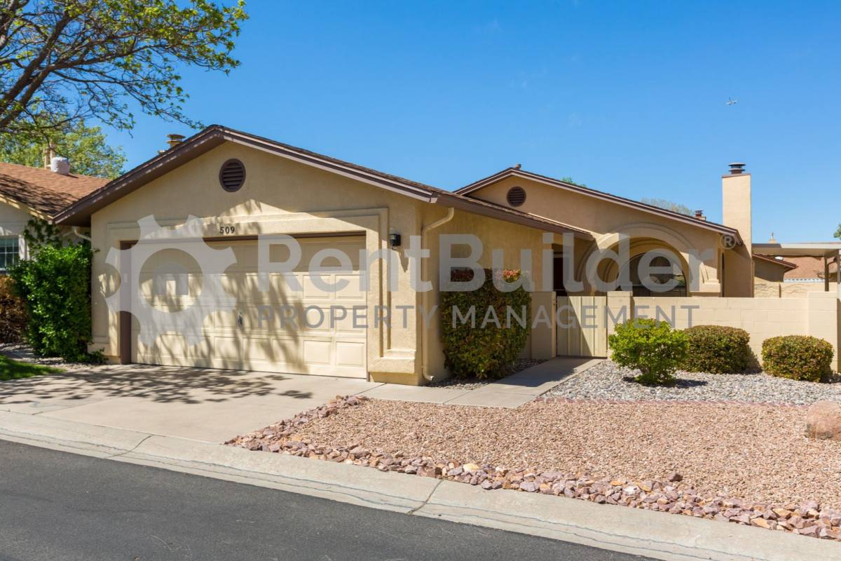 House for rent at 509 Seward Park Ave NE, Albuquerque, NM 87123
