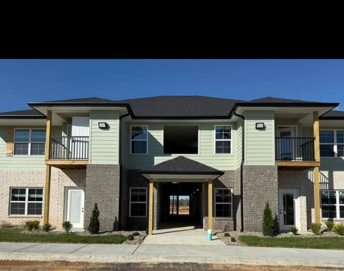 Apartment for rent at 207 Palmer Court, Glasgow, KY 42141