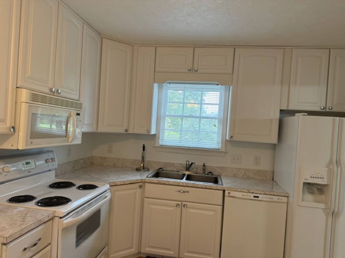 Apartment for rent at 110 Mooreland Blvd, Lexington, VA 24450