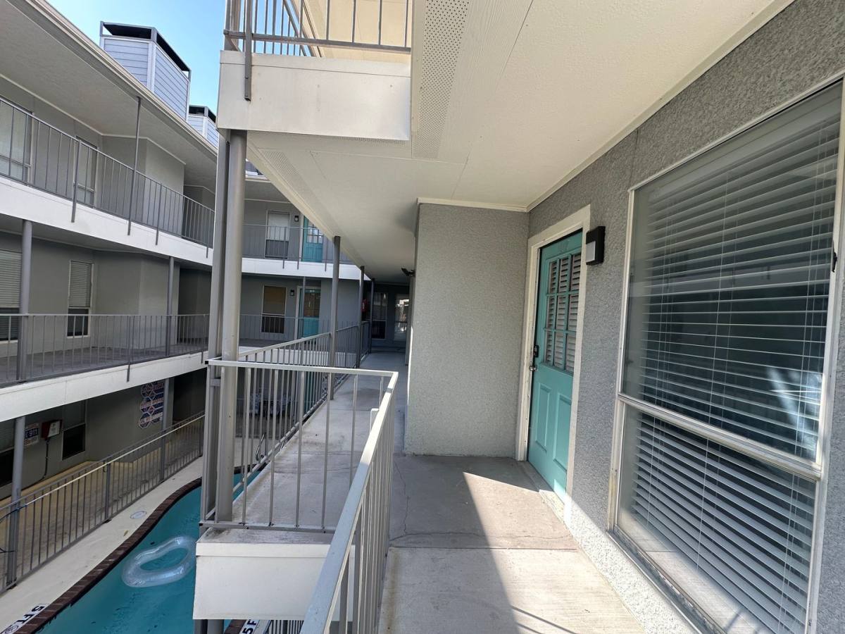 Apartment for rent at 4502 Gaston Ave #207, Dallas, TX 75246