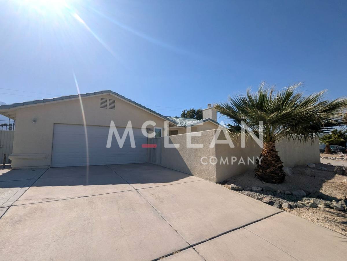House for rent at 2923 N Biskra Rd, Palm Springs, CA 92262