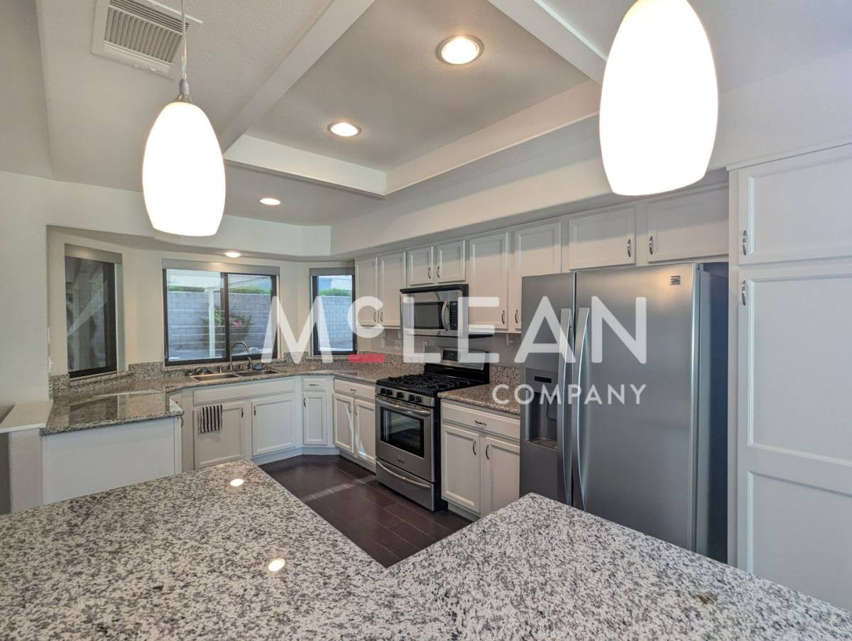 House for rent at 2923 N Biskra Rd, Palm Springs, CA 92262