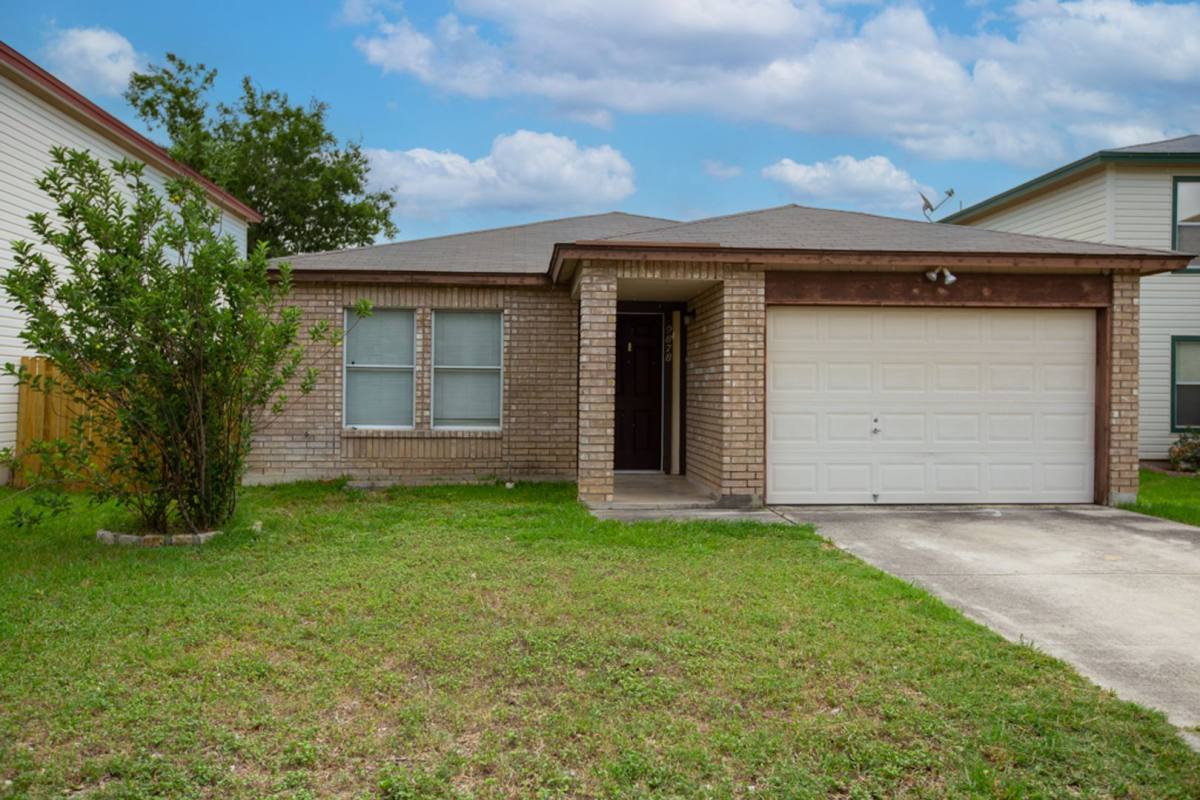House for rent at 9878 Misty Plain Dr, San Antonio, TX 78245