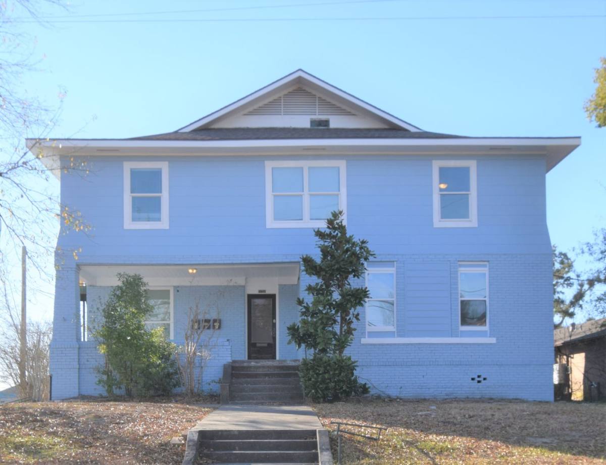 Apartment for rent at 441 Clarence St, Lake Charles, LA 70601