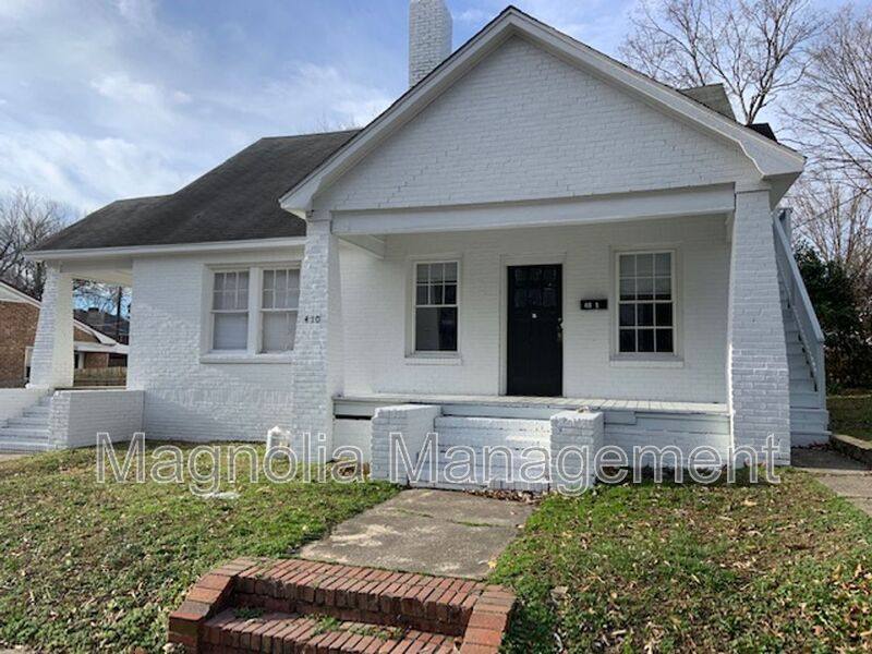 Apartment for rent at 410 E Montgomery St #A, Henderson, NC 27536