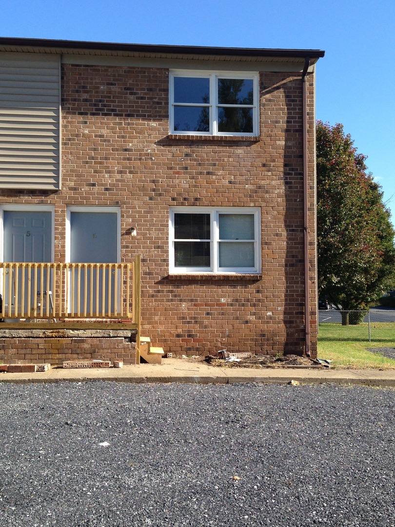 Townhouse for rent at 100 E Riverside Dr, Bridgewater, VA 22812