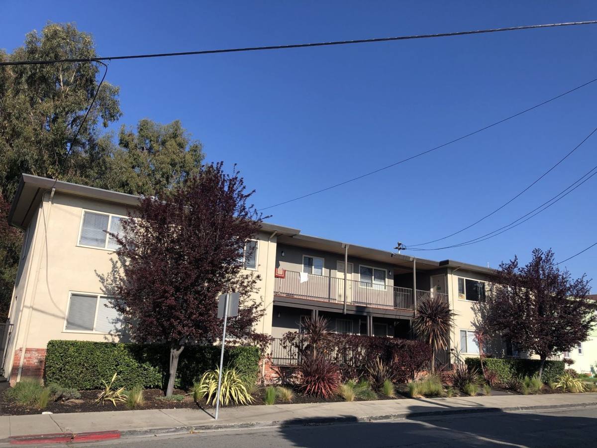 Apartment for rent at 3405 Dimond Ave, Oakland, CA 94602