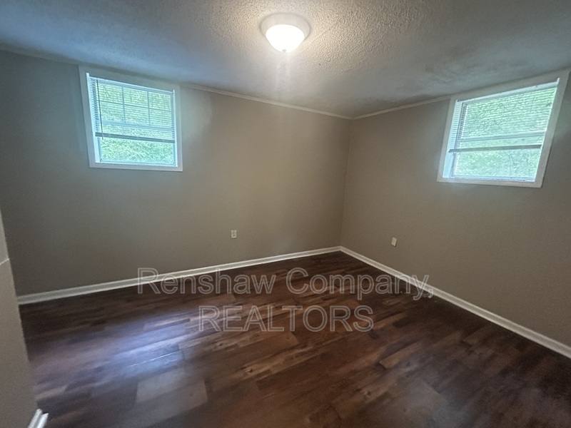 Apartment for rent at 3 Oakridge Dr #B, Jackson, TN 38305