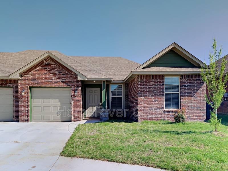 House for rent at 1033 SW 91st St, Oklahoma City, OK 73139