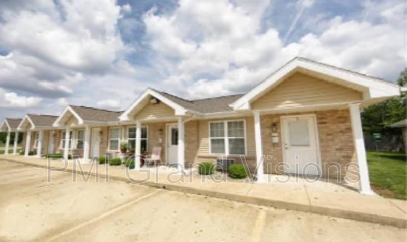 Apartment for rent at 1308 Arthur Ave #9, Charleston, IL 61920