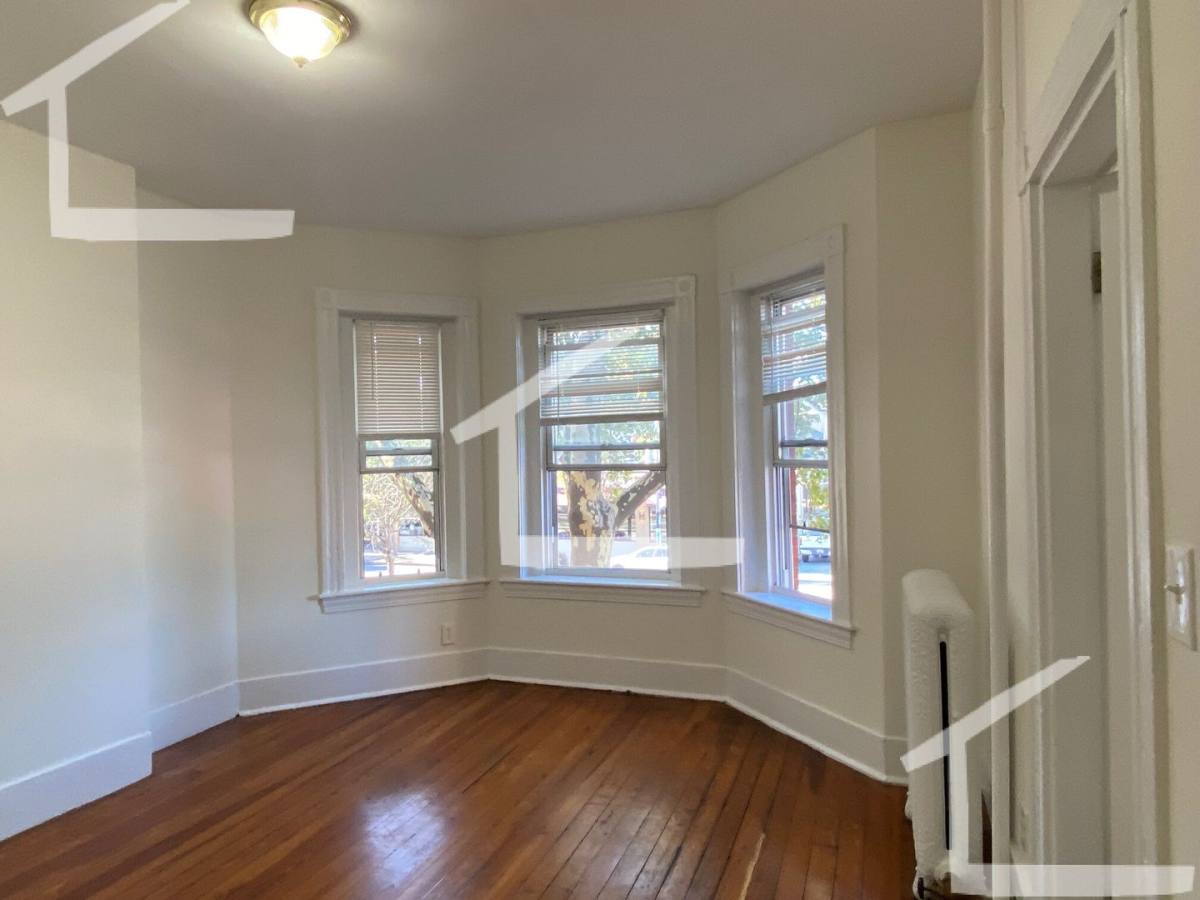 Apartment for rent at 75 Brighton Ave #2, Allston, MA 02134