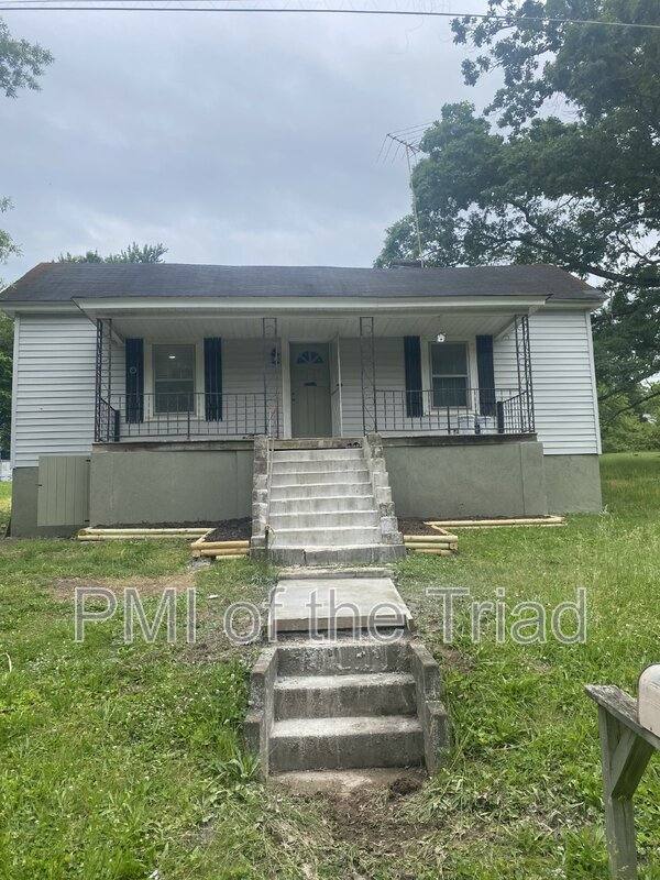 House for rent at 1318 Ridge Ave, Eden, NC 27288
