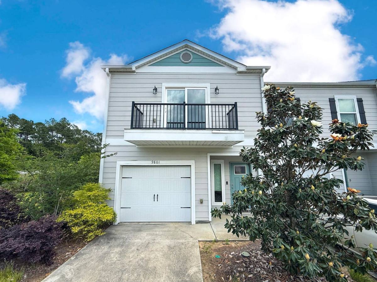 Townhouse for rent at 9801 Nature Creek Blvd, Pensacola, FL 32526