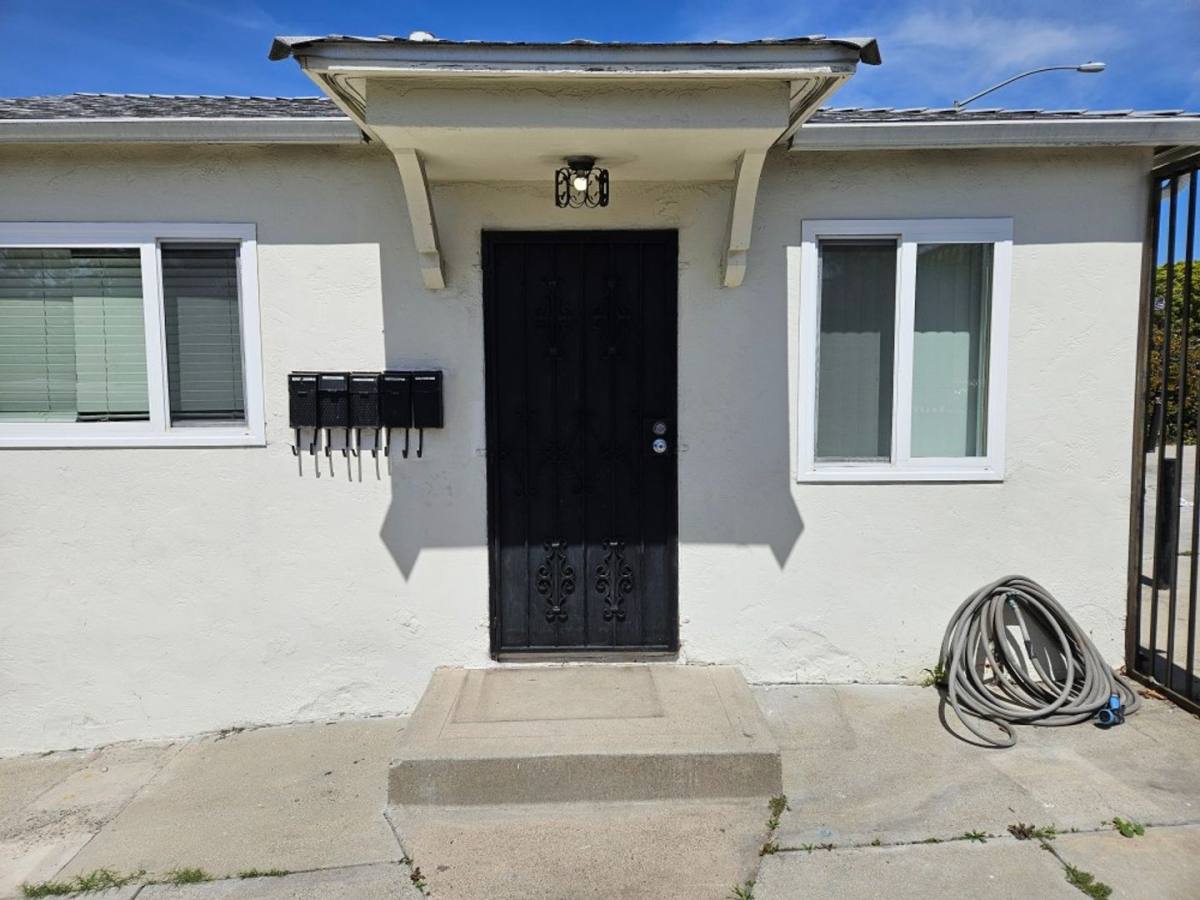 Apartment for rent at 5218-5224 Imperial Ave, San Diego, CA 92114