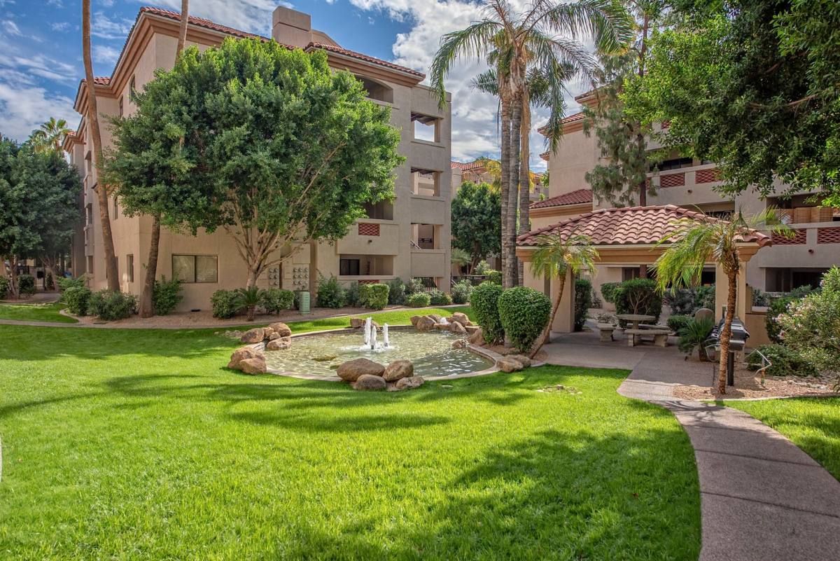 Condo for rent at 5104 N 32nd, Phoenix, AZ 85018