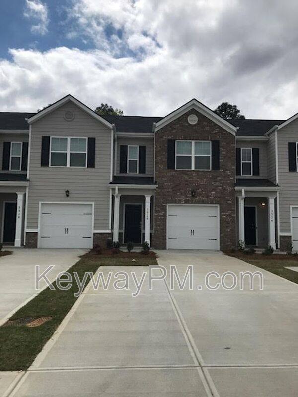 Townhouse for rent at 3526 Firestone Dr, Hephzibah, GA 30815