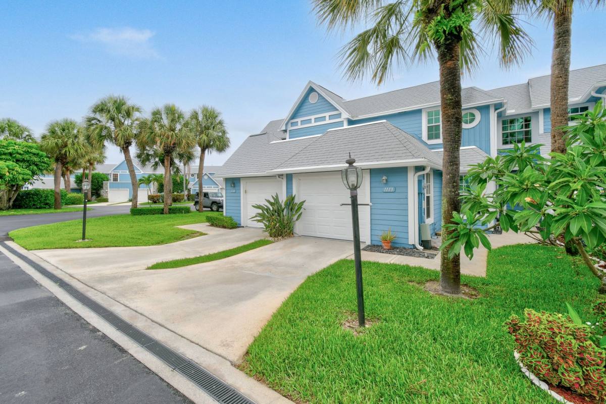 Townhouse for rent at 1113 Ocean Dunes Circle, Jupiter, FL 33477