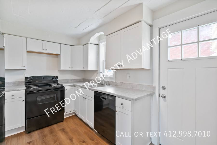 Apartment for rent at 10 Iron St #1A, Canonsburg, PA 15317