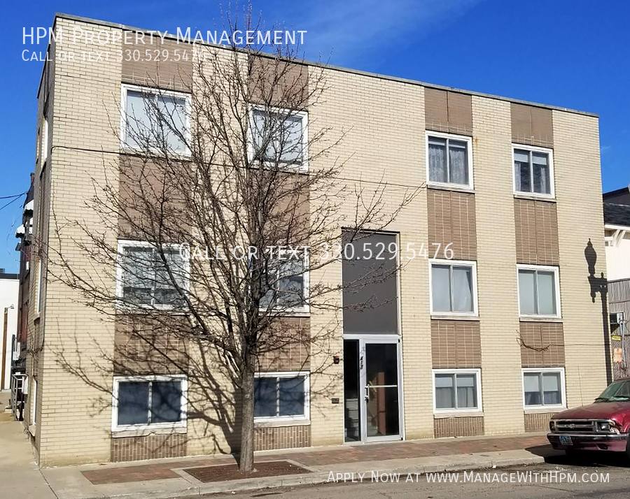 Apartment for rent at 417 McKinley Ave NW #201, Canton, OH 44702