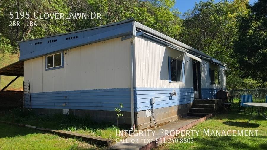 House for rent at 5195 Cloverlawn Dr, Grants Pass, OR 97527