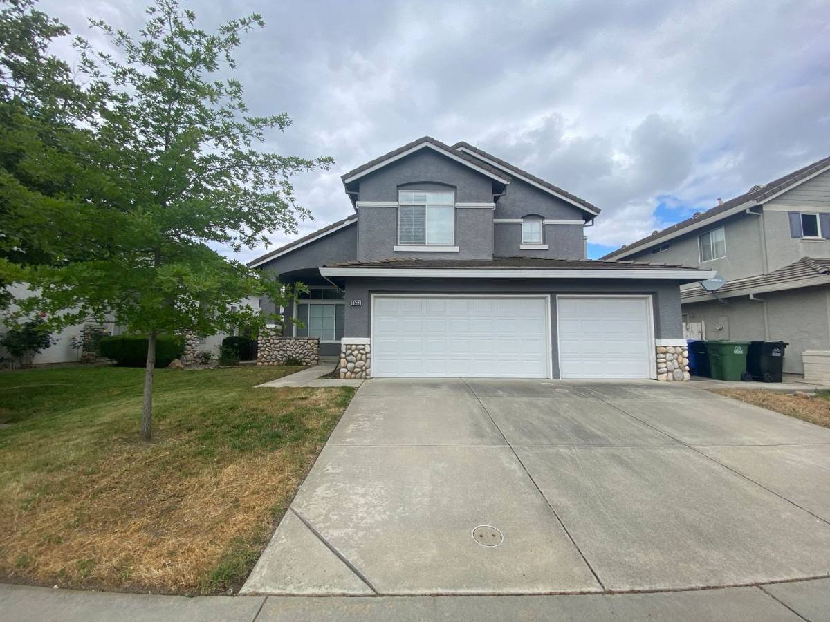 House for rent at 8532 Geranium Way, Elk Grove, CA 95624