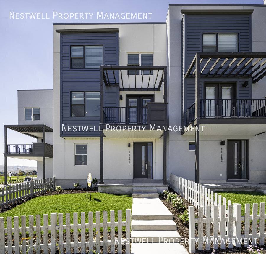Townhouse for rent at 11186 S Kitty Hawk Rd, South Jordan, UT 84009