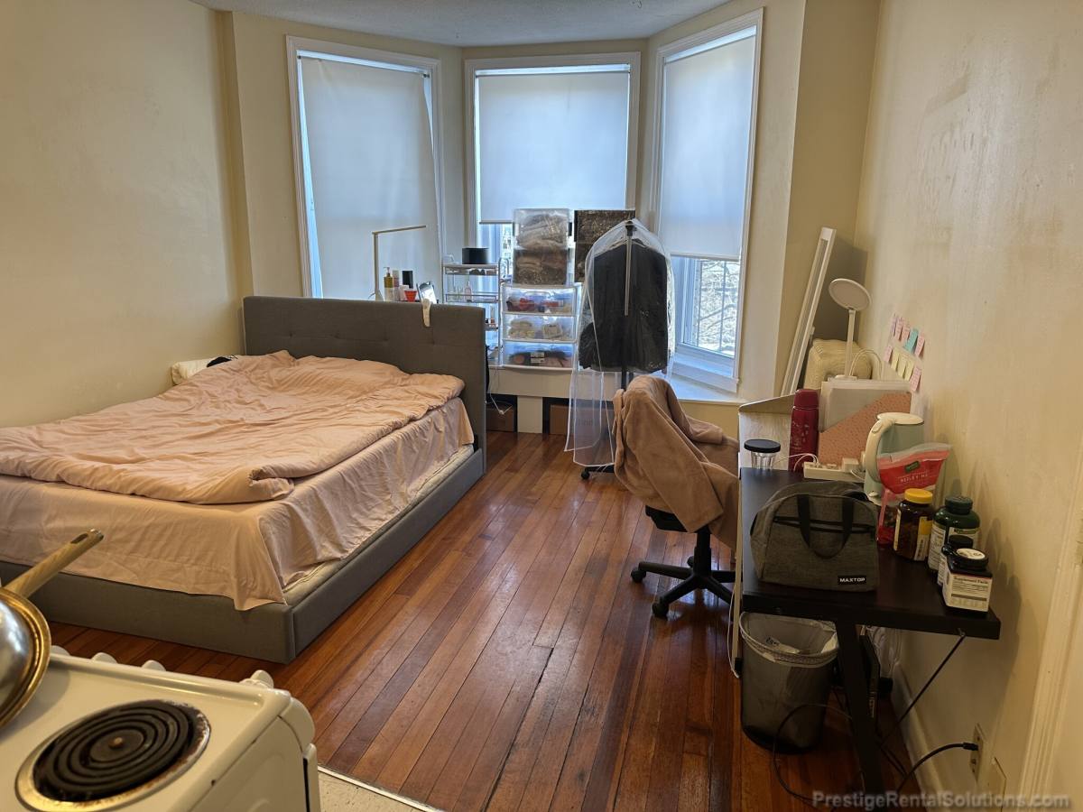 Apartment for rent at 1120 Commonwealth Ave #10, Allston, MA 02134