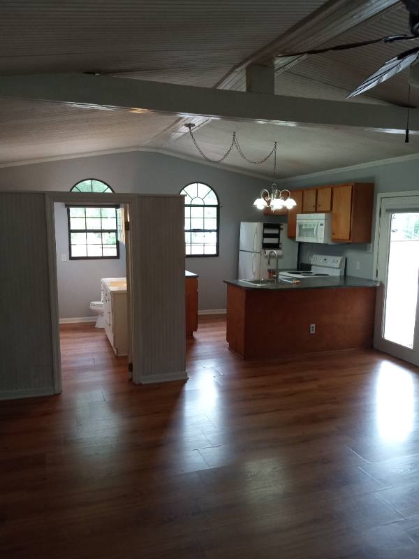 Apartment for rent at 409 Reynolds St, Brunswick, GA 31520
