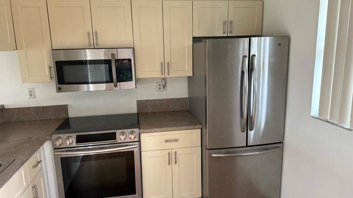 Apartment for rent at 9967 Nob Hill Lane, Fort Lauderdale, FL 33351