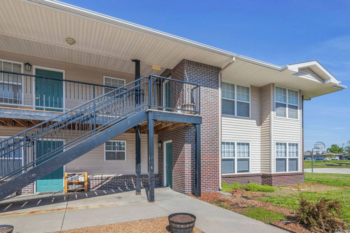 Apartment for rent at 1141 W 17th St, Ottawa, KS 66067