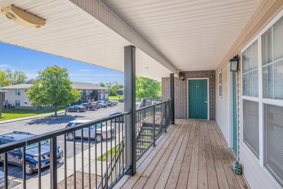 Apartment for rent at 1141 W 17th St, Ottawa, KS 66067