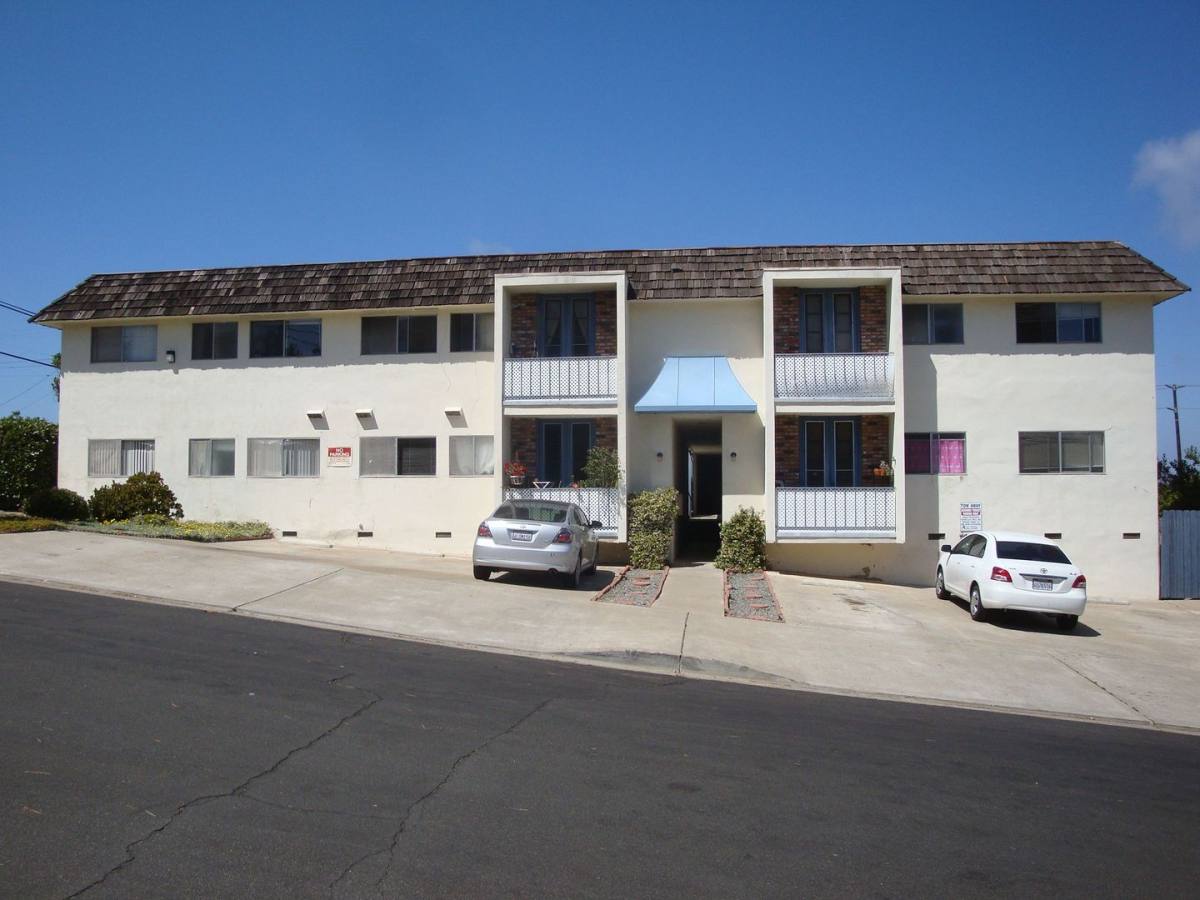 Apartment for rent at 2707 Camulos St, San Diego, CA 92107