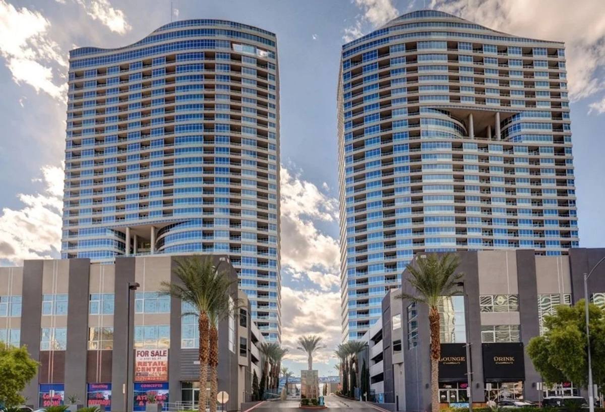 Condo for rent at 4525 Dean Martin Dr, Las Vegas, NV 89103