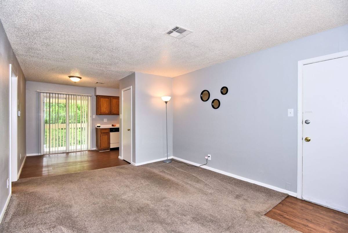 Apartment for rent at 3711 Club Estates Dr, Muskogee, OK 74403
