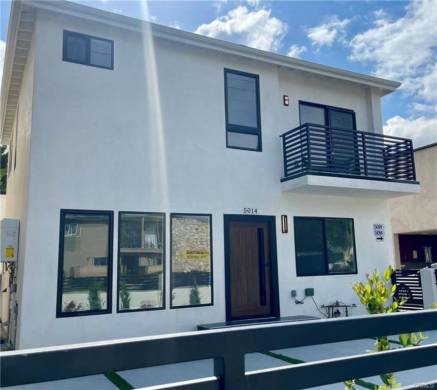 Townhouse for rent at 5014 Kester Ave, Sherman Oaks, CA 91403
