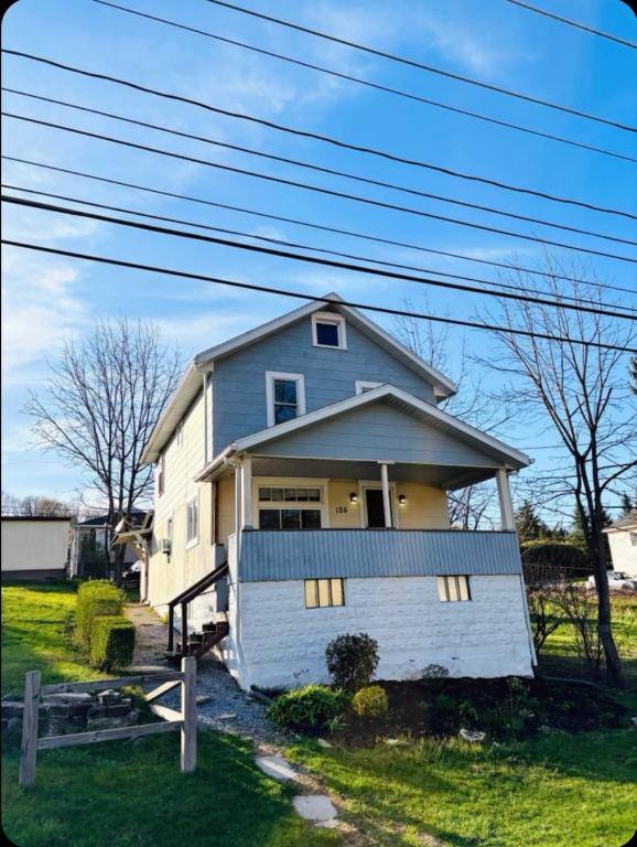 House for rent at 126 Caroline Ave, Altoona, PA 16602